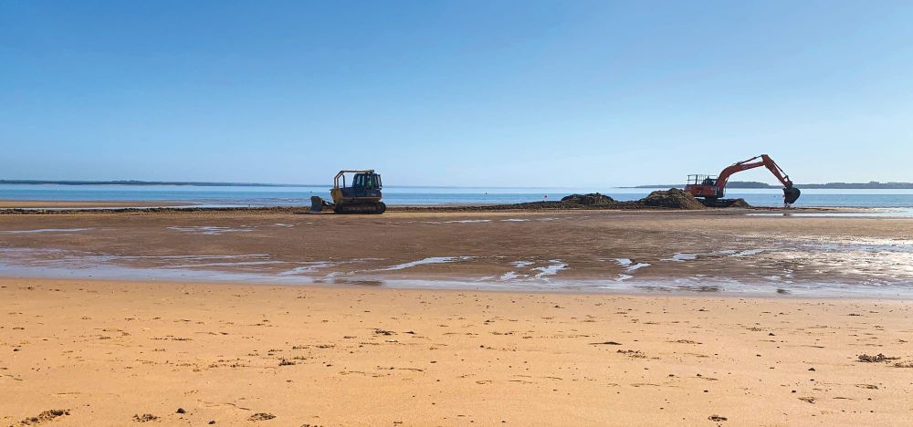Shifting sand post image