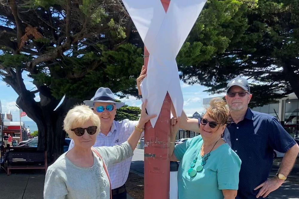 White ribbons for Sam post image