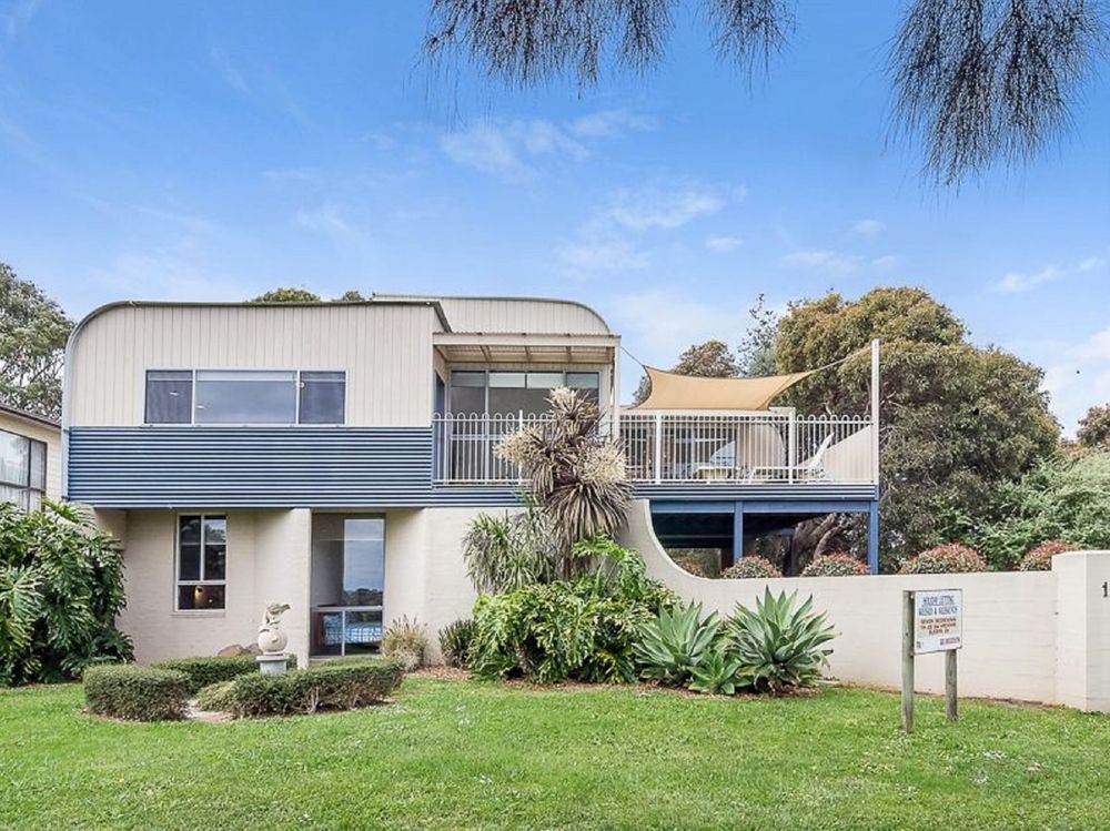 Room for all your family and friends - Franklin House, Rhyll post image