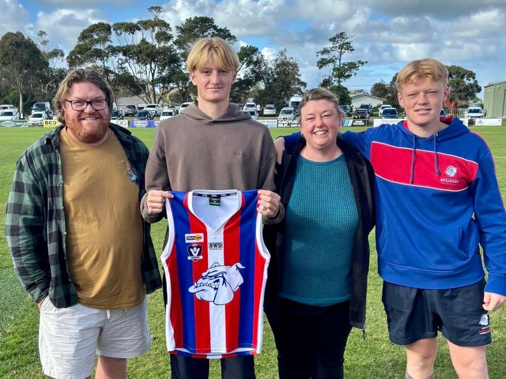 Brothers shine in resounding win over Dalyston post image