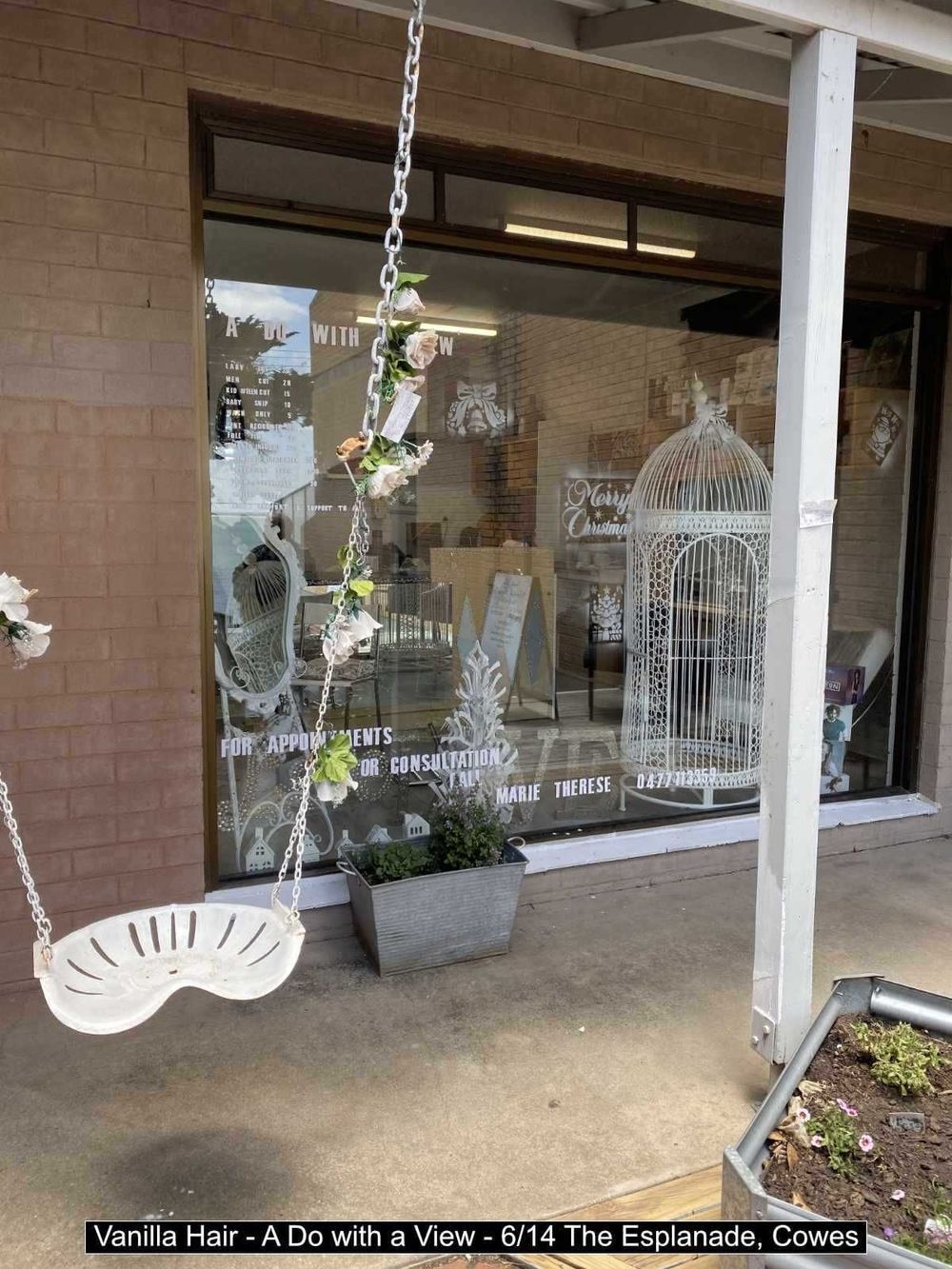 Vote now! Christmas Display Competition post image