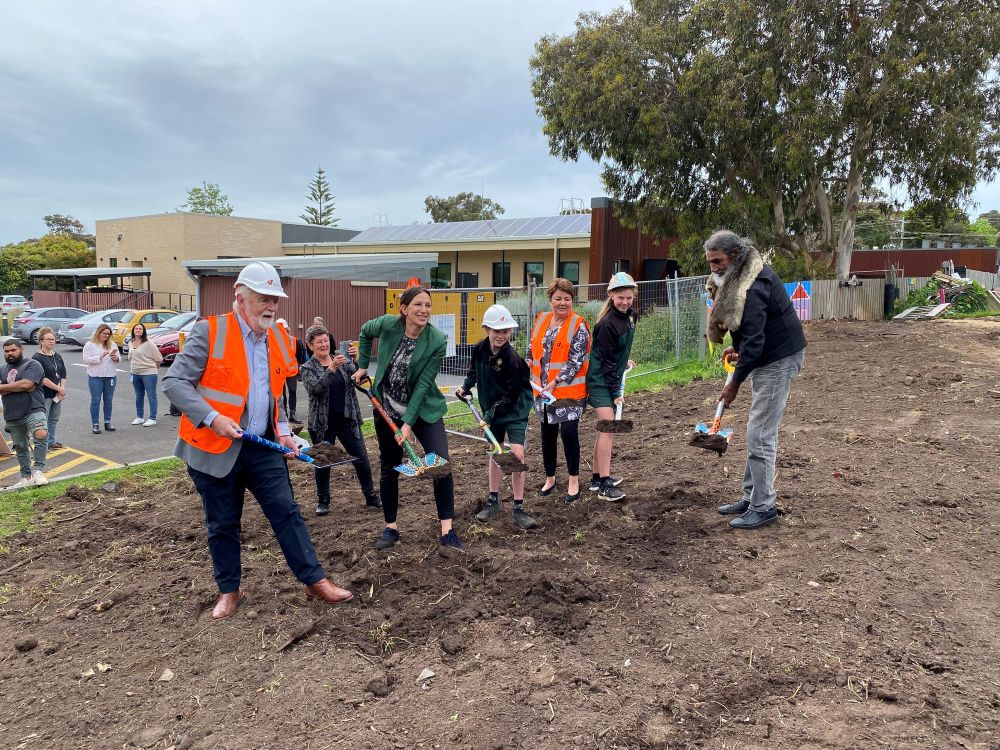 Work officially starts on new Community Hospital post image