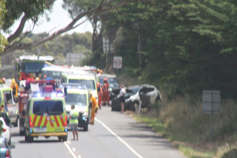 Three-car accident on Phillip Island Road post image