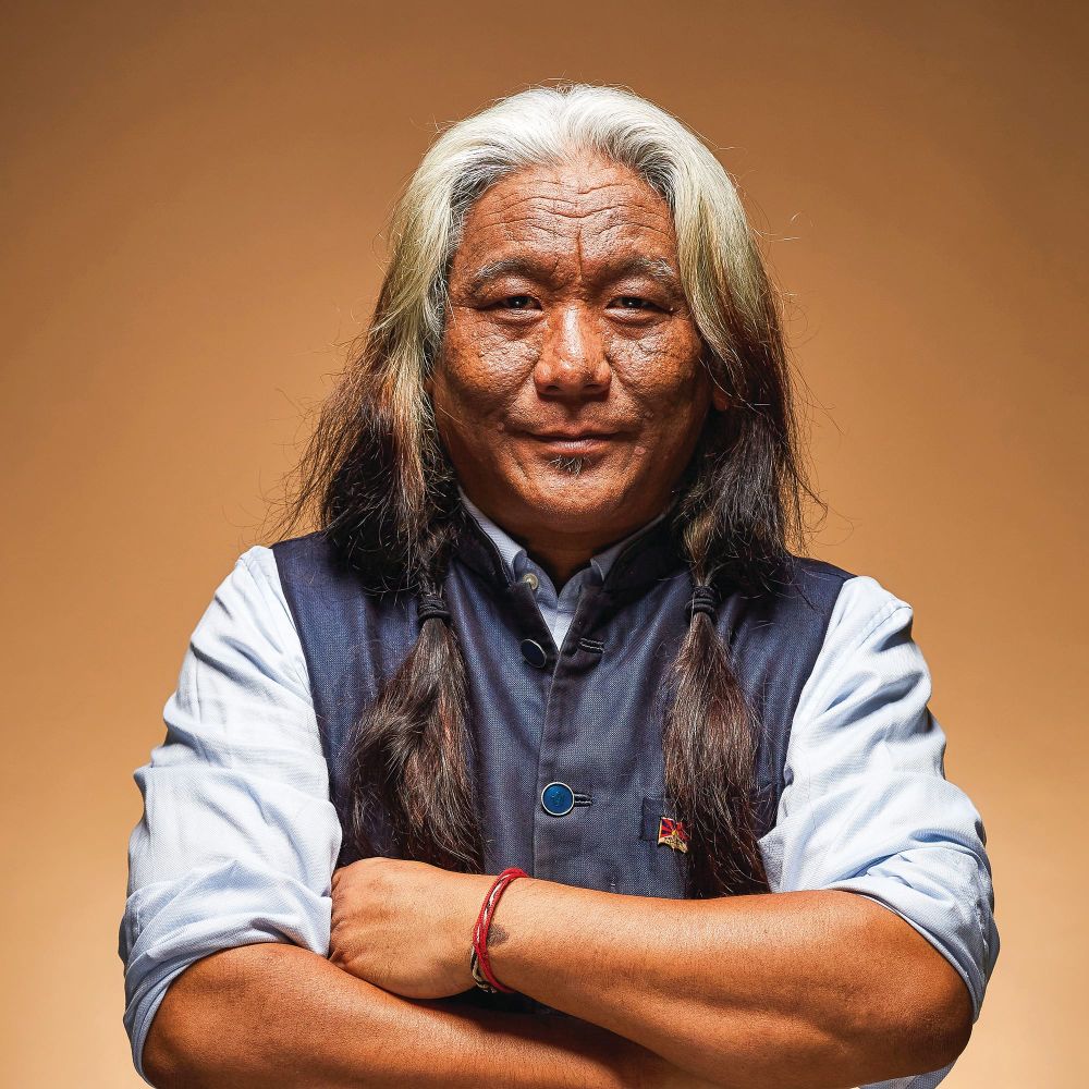 Tibetan vocalist Tenzin Choegyal performing at Newhaven College post image