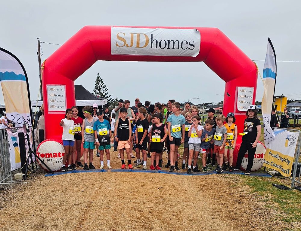 Wet weather does not dampen the spirits post image