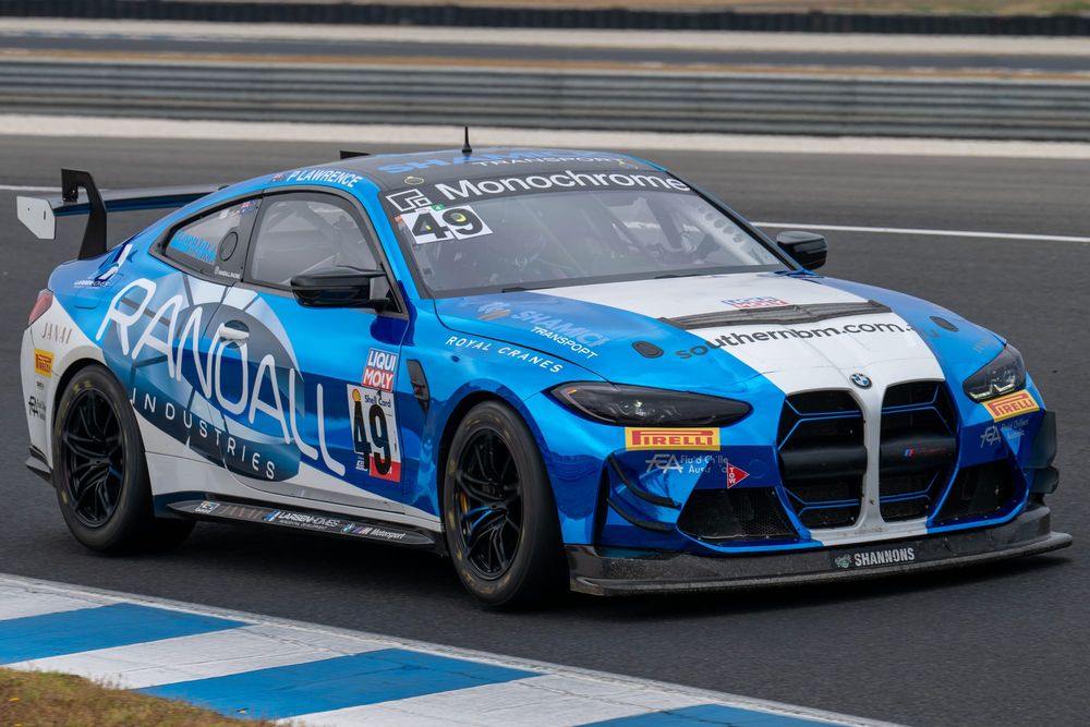 Sports cars sprint at circuit post image