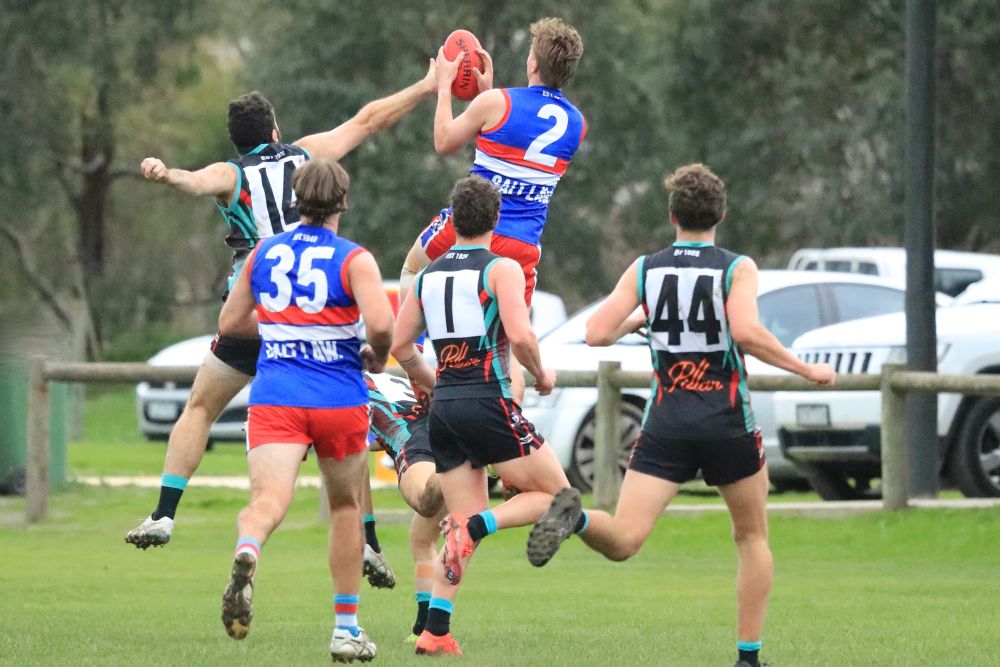 R.10 SENIORS v CORA LYNN post image