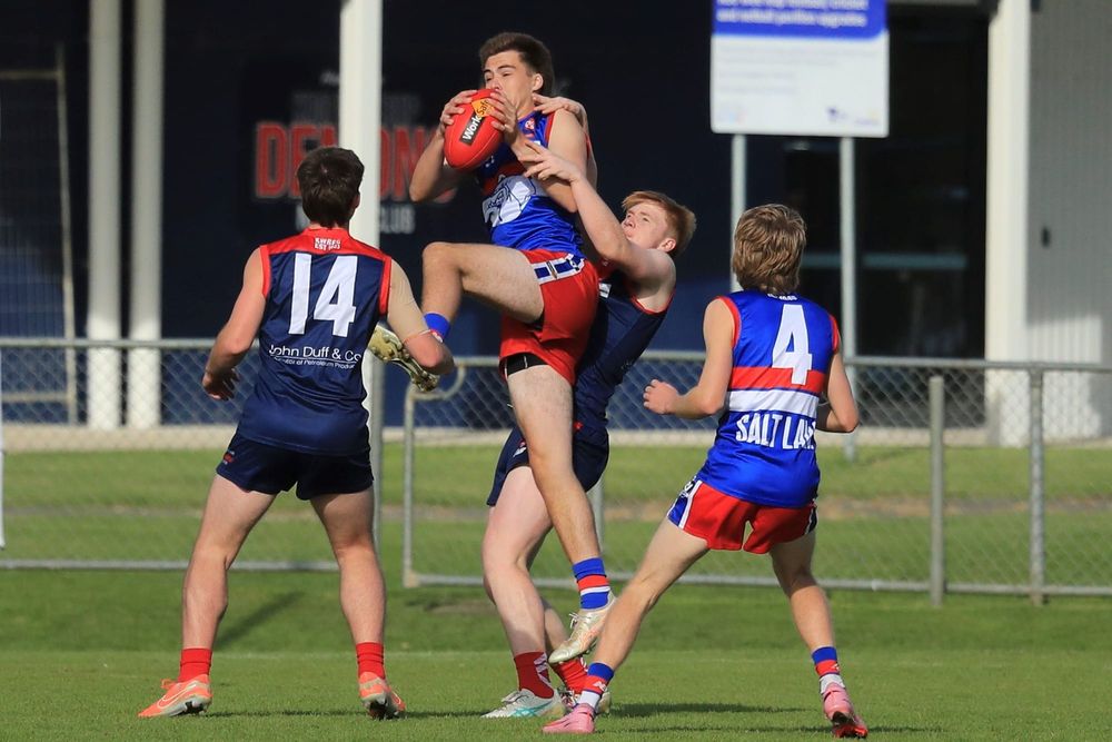 Convincing win for U18 post image