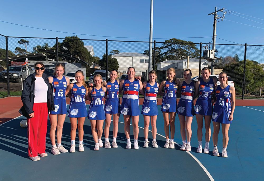 The Bulldogs enjoyed a beautiful sunny day at the Kennel post image
