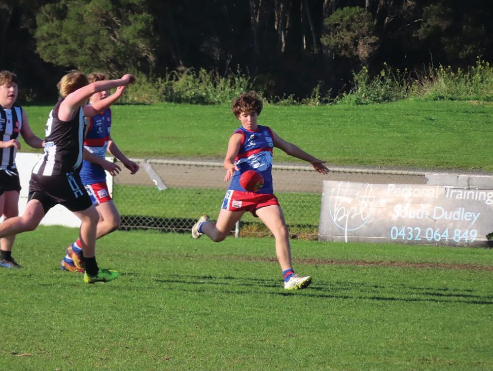 Phillip Island U16s turned the match into a highly contested game post image