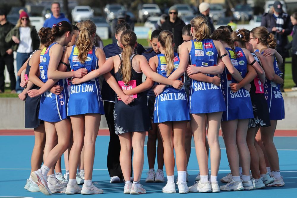 R.15 u15s v NNG post image