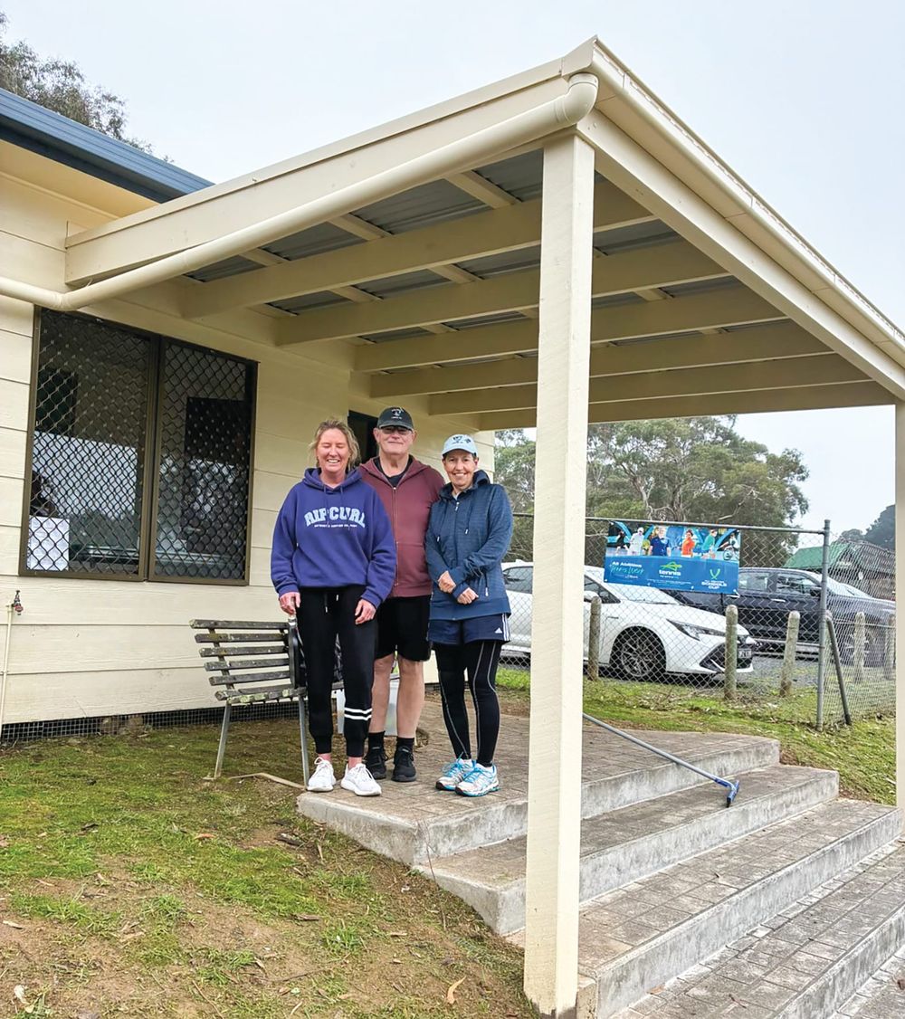 Rhyll tennis club in the shade post image