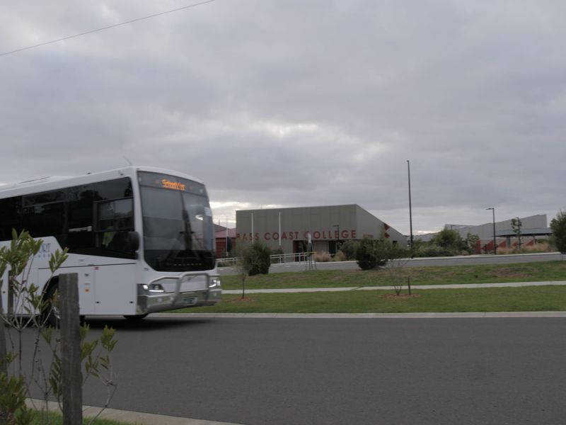 Kids missing the bus post image