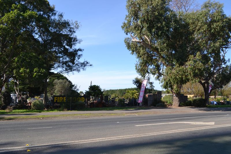 Standoff over Aussie Outdoor Emporium post image
