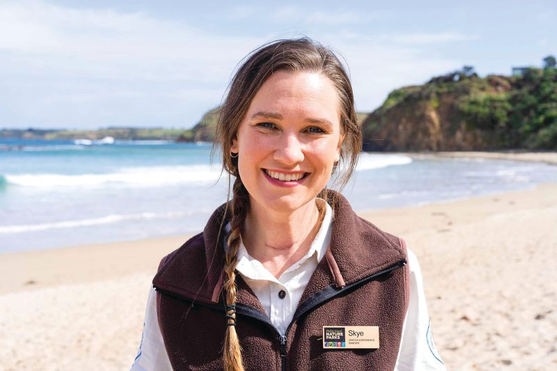 Live Penguin TV signs off as visitors return to Parade post image