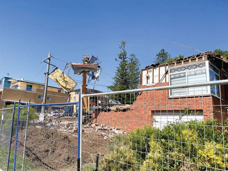 Esplanade demolition post image