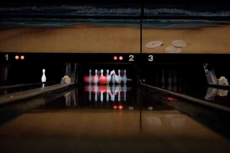 Tenpin bowling post image