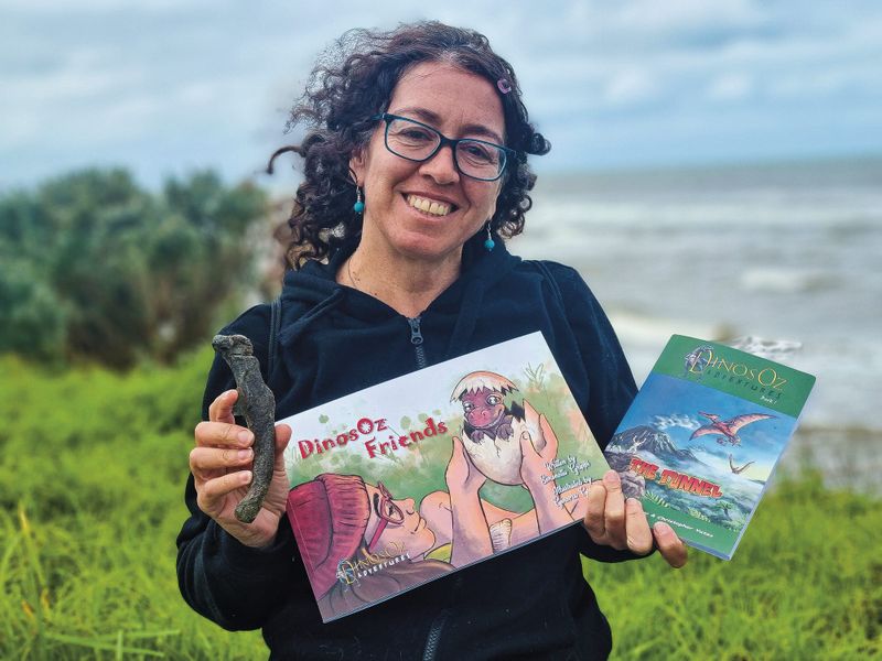 New kids’ books dig the dirt on dinosaurs post image