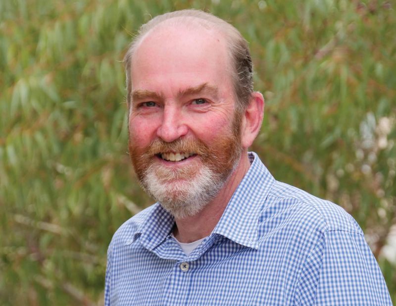 Simon Manning retires from Newhaven College Board post image