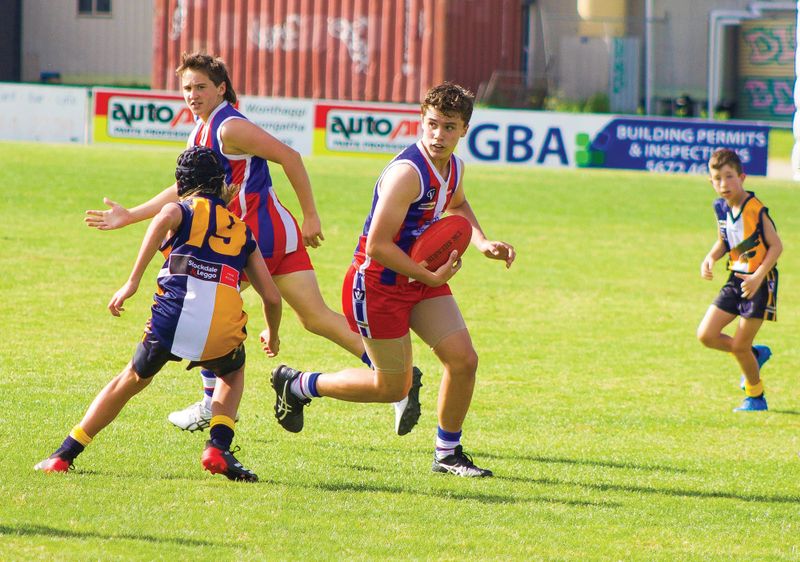 Perfect conditions for round two of Blue junior footy post image