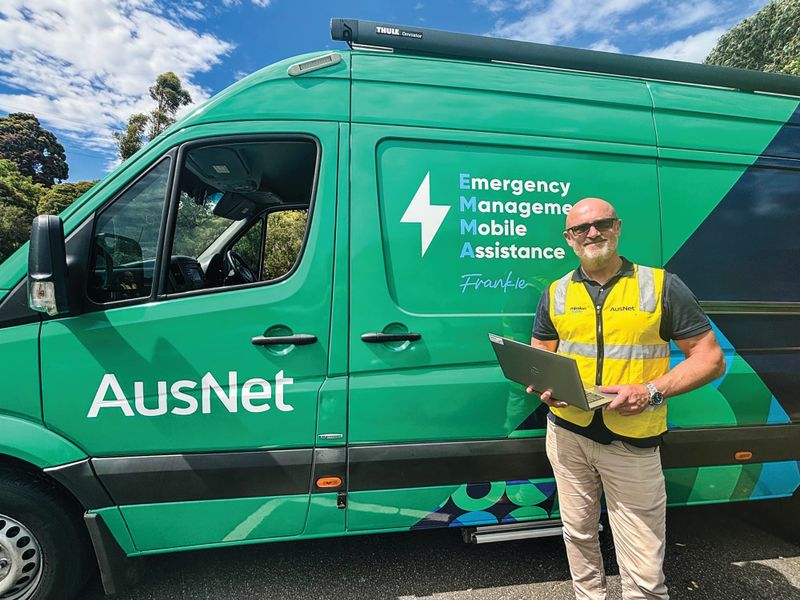 AusNet offers regional traineeships post image