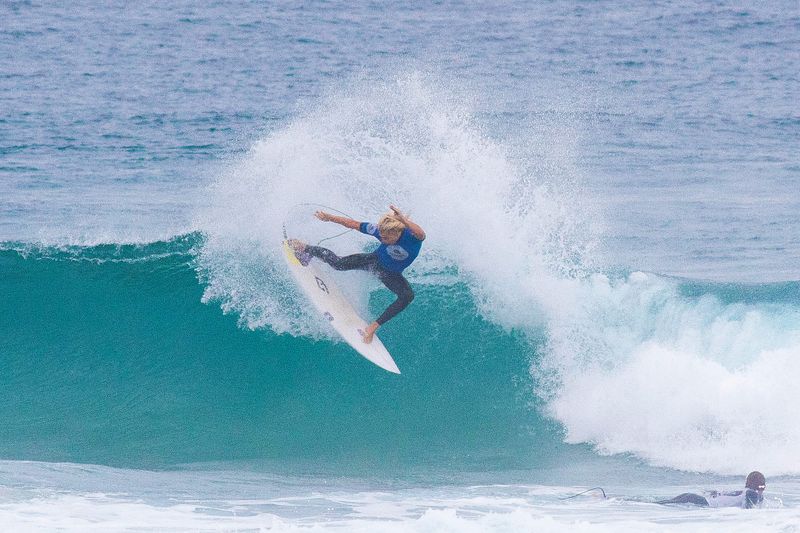 Five island surfers in Championship shoot-out post image