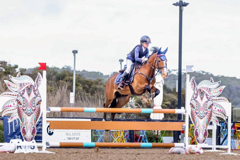 Olivia junior showjumping champion post image