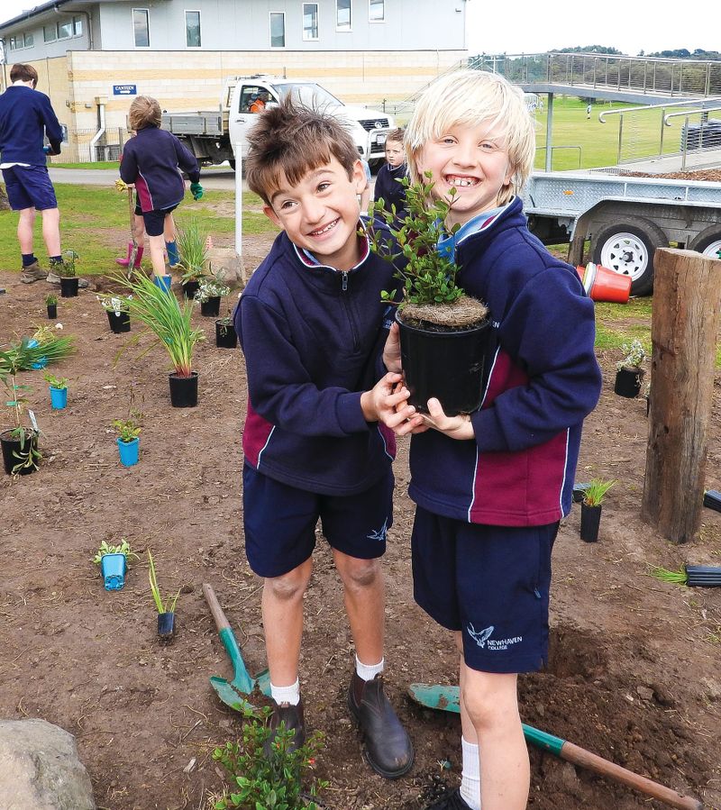 Students get grant to plant post image