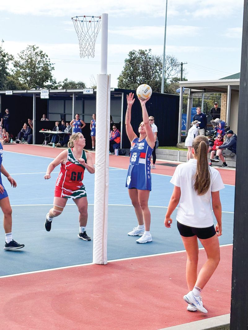 Island take on Tooradin in tough contest post image