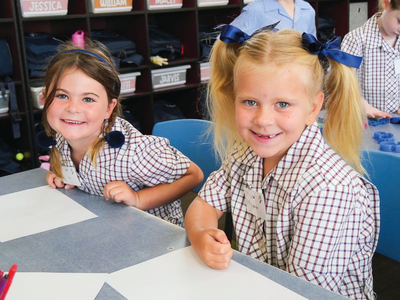 Newhaven College welcomes new students post image