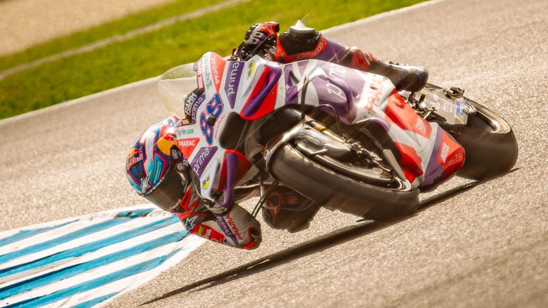 Martin takes pole position post image
