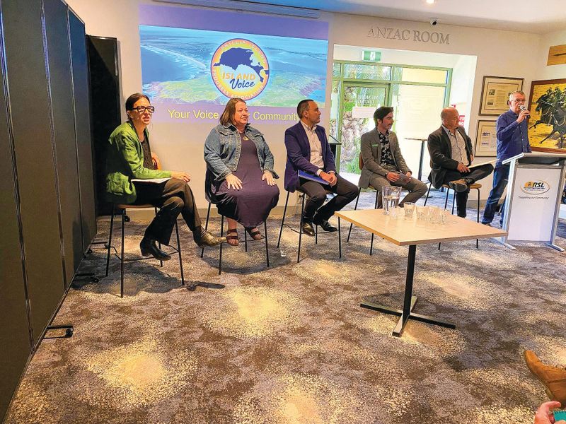Candidates field the questions post image