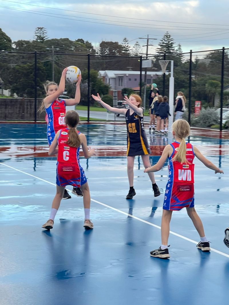 Netballers battle cold and wet conditions post image