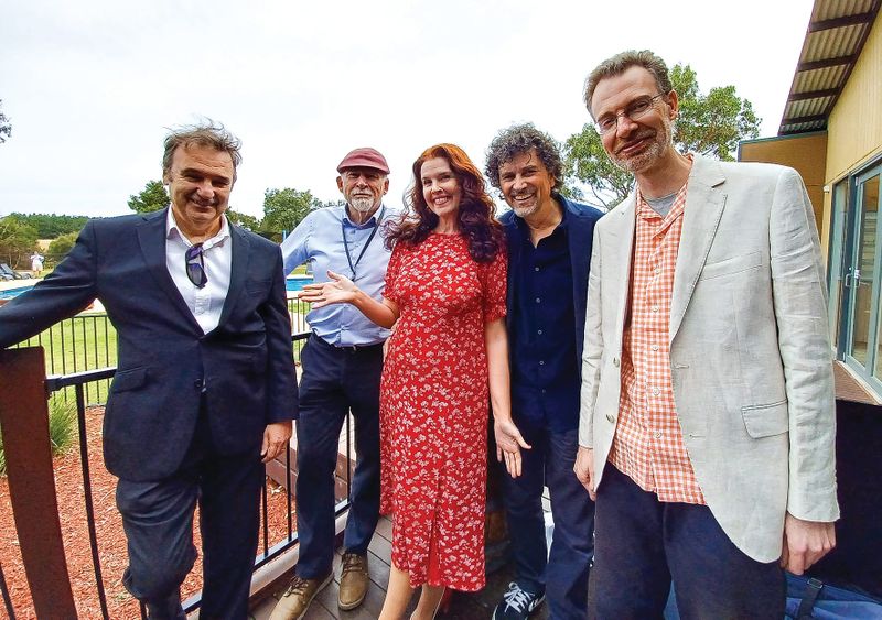 Jazz and champagne on Sunday post image