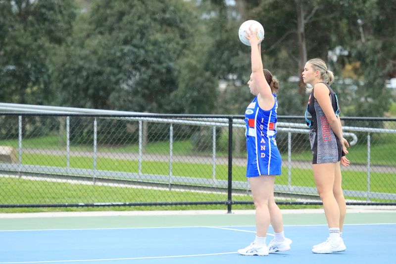 R.10 A Grade v CORA LYNN post image