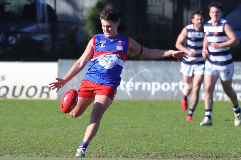 Bulldogs Seniors end three-year drought against Nar nar Goon post image