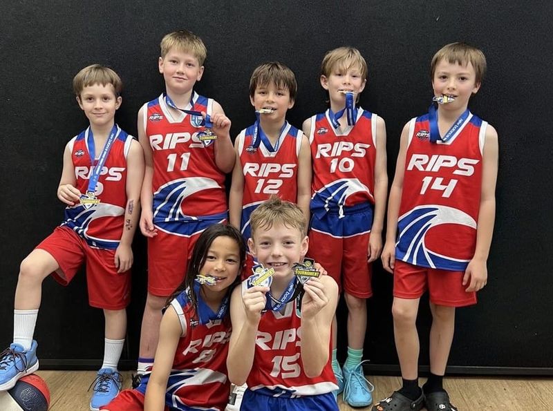 Wonderful wins for our junior basketballers post image