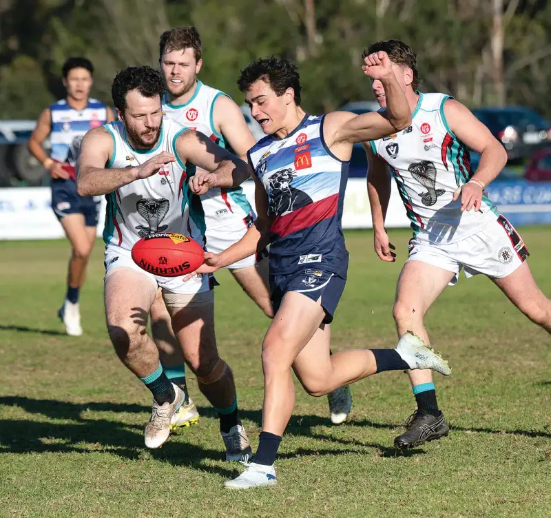 KB footy at Cora Lynn post image