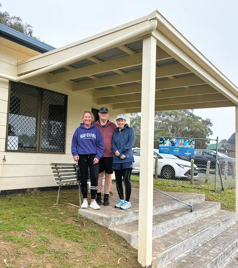 Rhyll tennis club in the shade post image