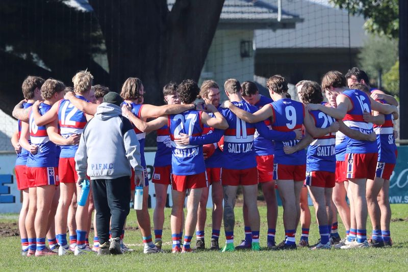 Senior thriller caps off perfect day for the Bulldogs post image