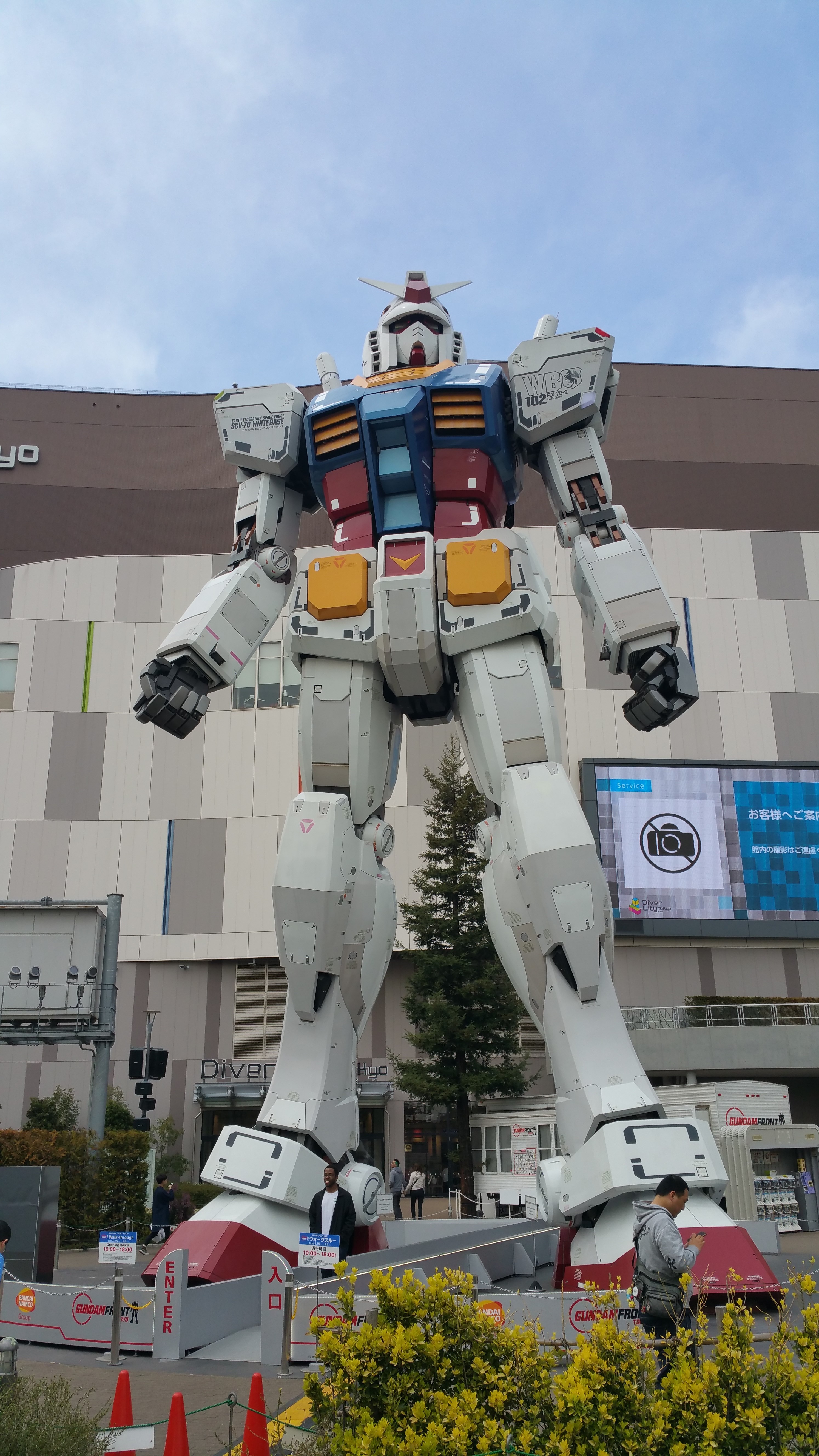 Gundam Statue