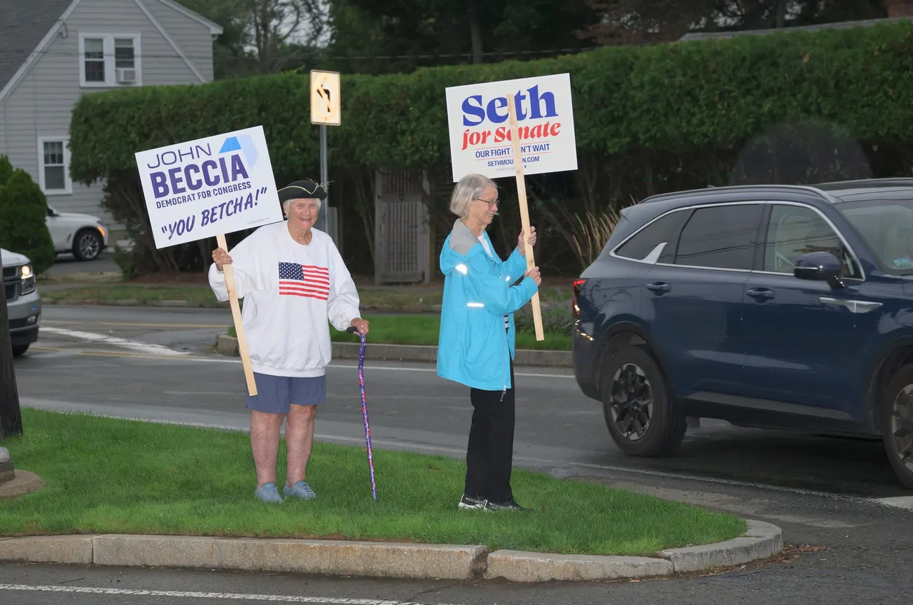 NEWS ANALYSIS: Marblehead turns out for its own, but the math stops at town lines