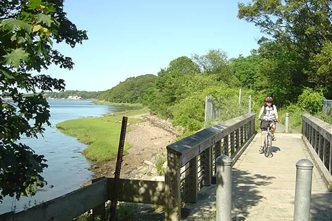 New volunteer group launches to support Marblehead rail trail