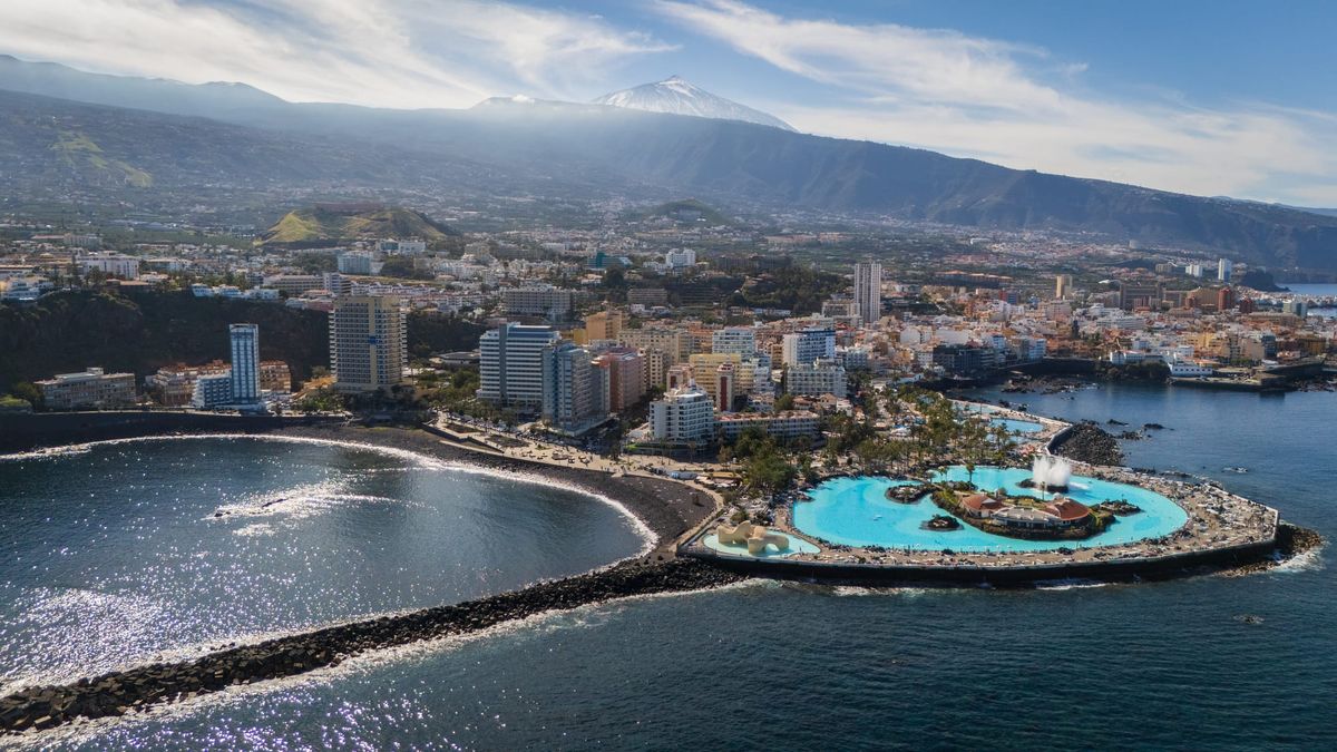 Explore Puerto de la Cruz in One Day with Self-Guided Walking Tour + Photo and Video Gallery
