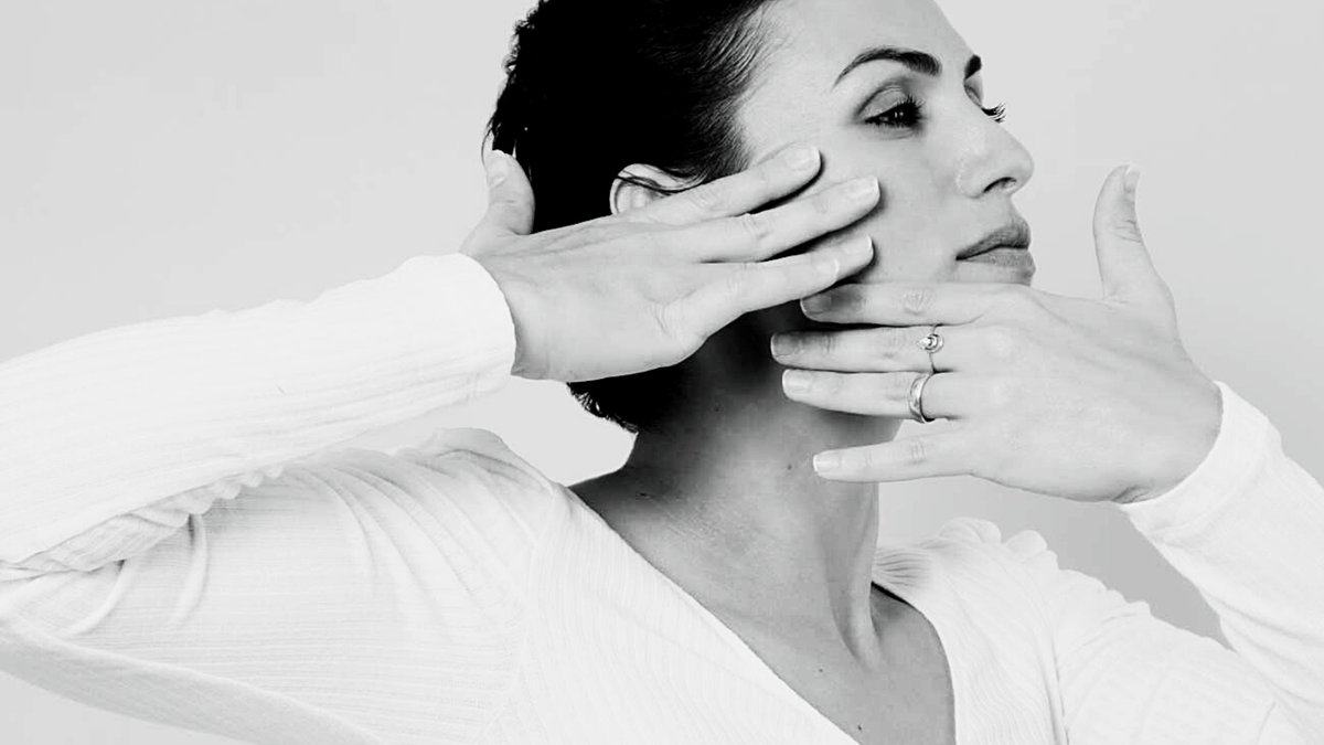 Unlocking Youthful Radiance: The Magic of Face Yoga