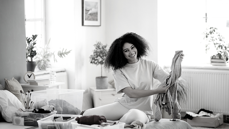 Simplify Your Life: The Art of Decluttering