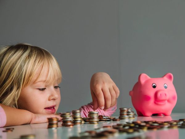 Kindergeld 2027, Tax Return, recuperare taxe, copil cu pusculita