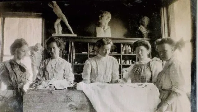 A look back at Grand Haven's prestigious finishing school: The  Akeley Institute