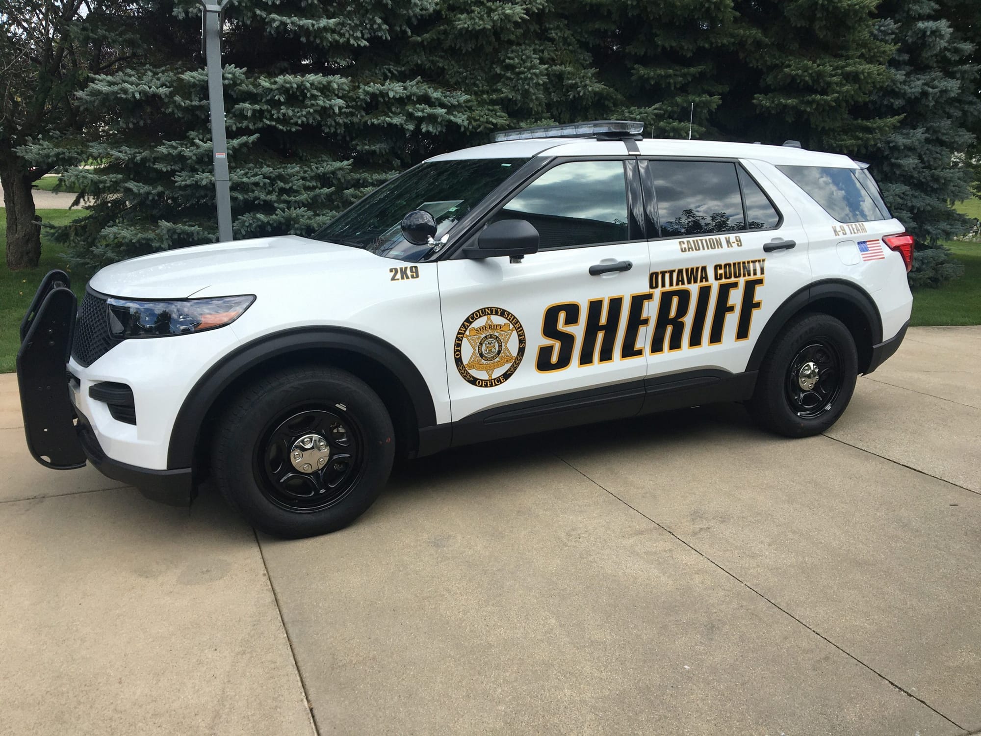 Traverse City man arrested after multi-township pursuit, crashes