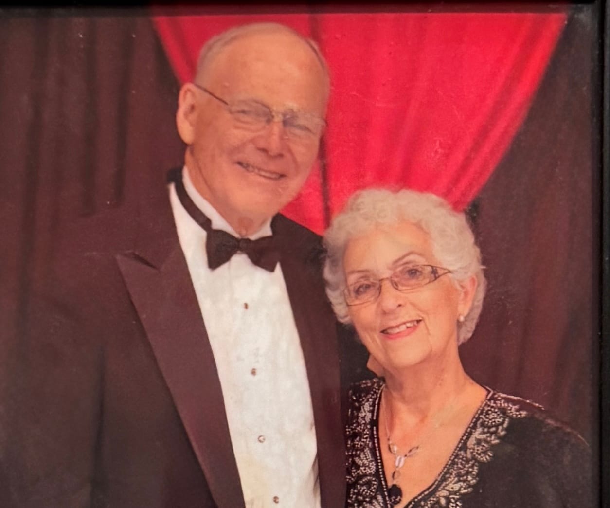Holland Chorale honors founder Cal Langejans at fall concert